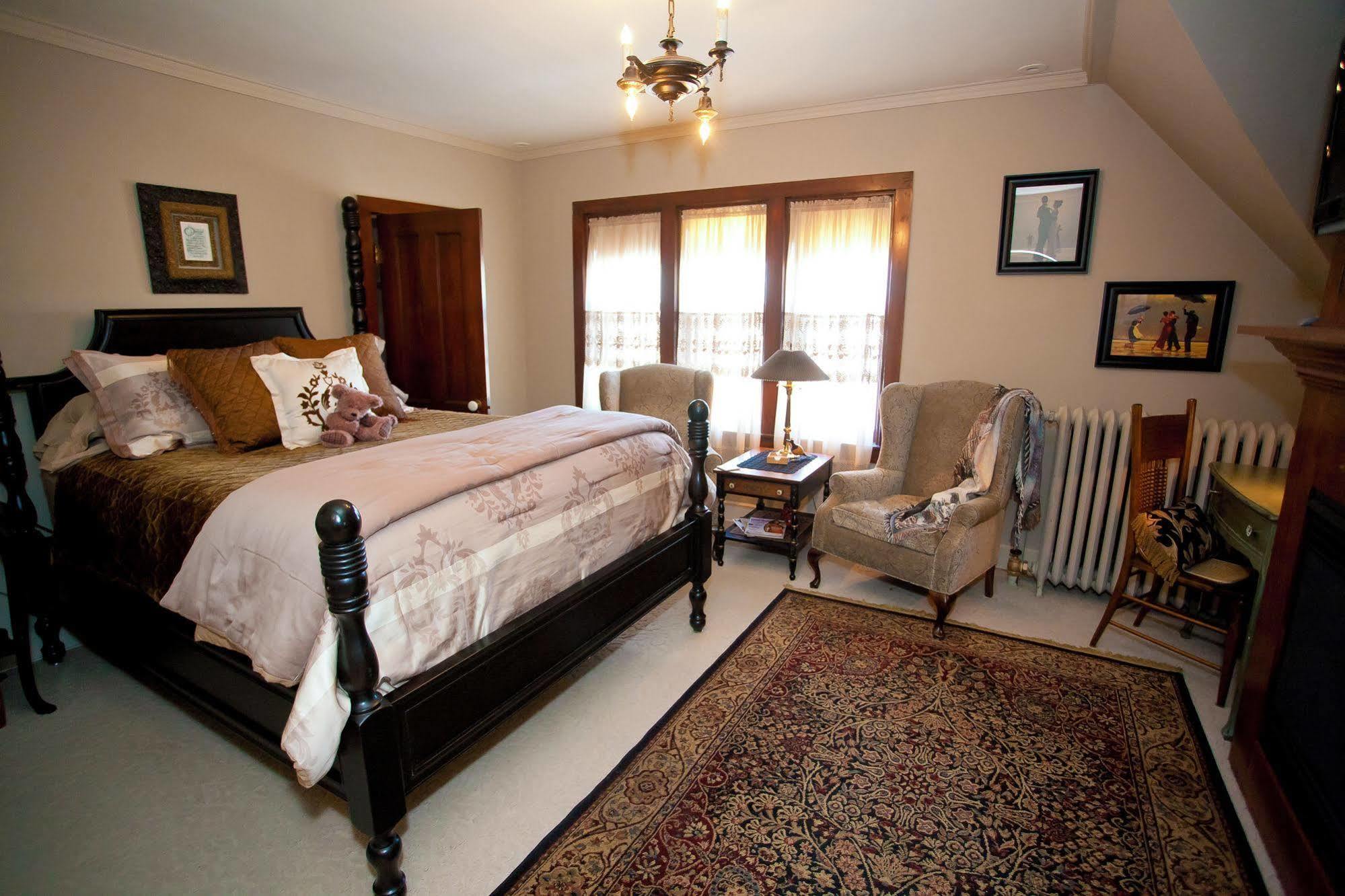 Westphal Mansion Inn Bed & Breakfast Hartford Exteriér fotografie