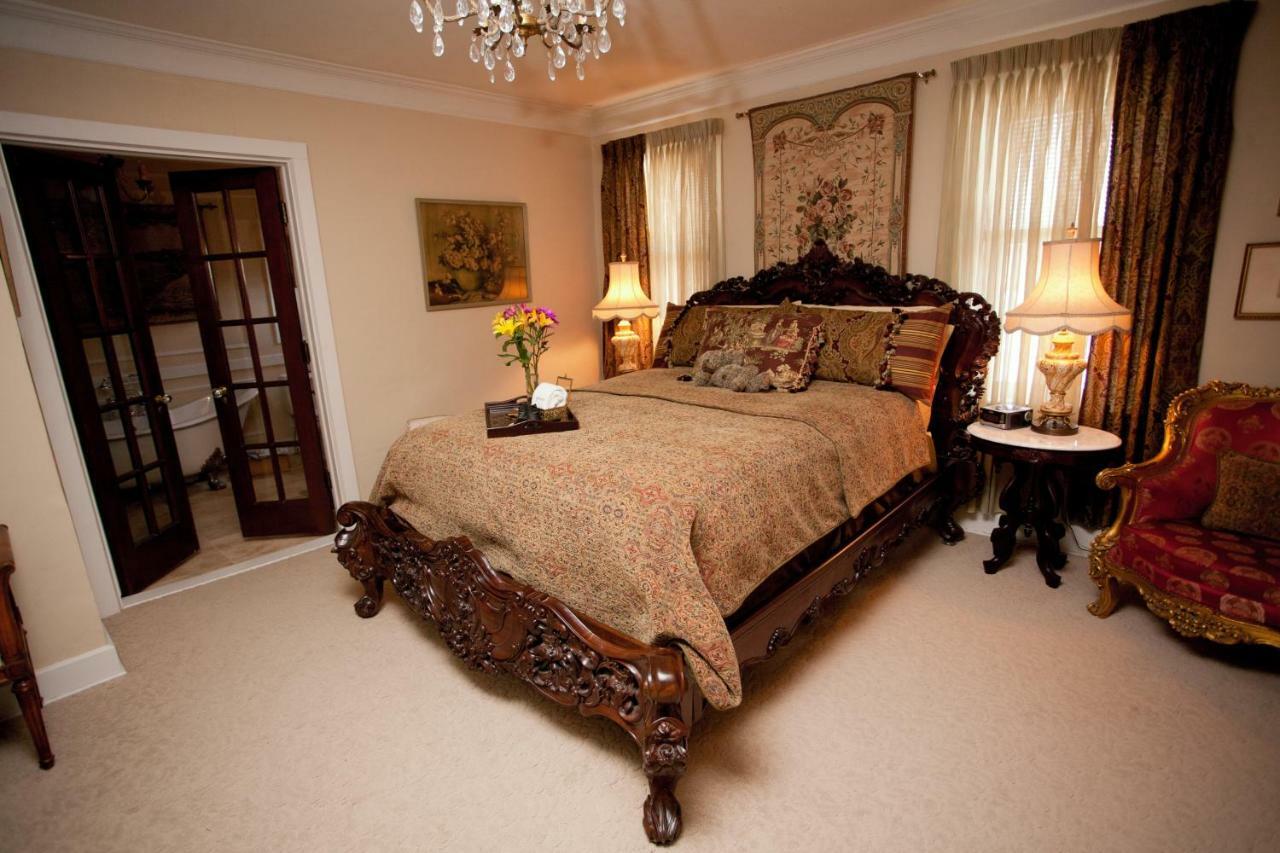 Westphal Mansion Inn Bed & Breakfast Hartford Exteriér fotografie