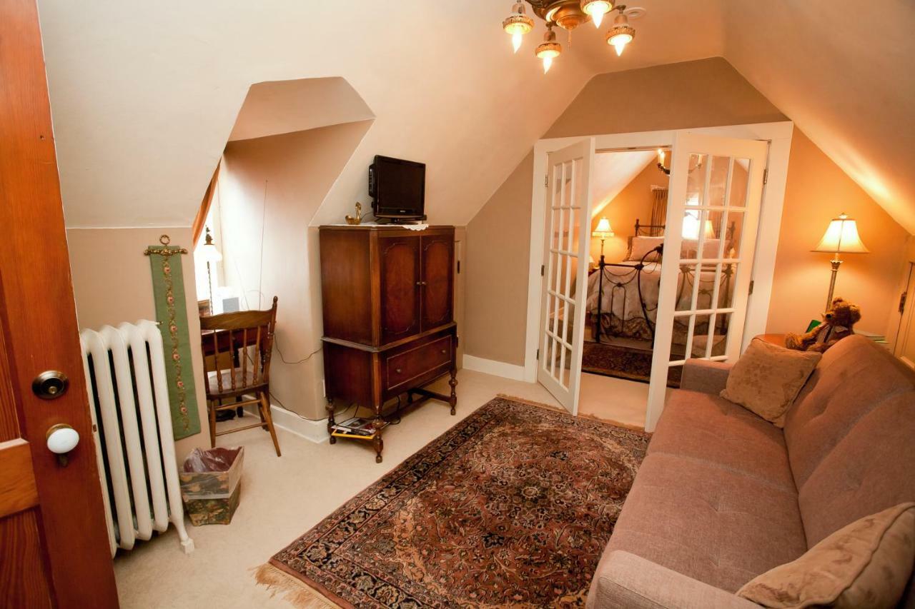 Westphal Mansion Inn Bed & Breakfast Hartford Exteriér fotografie